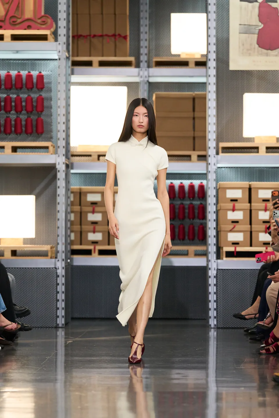 Max Mara Resort 2027 in Shanghai Was Ian Griffiths’ Cultural Test 9