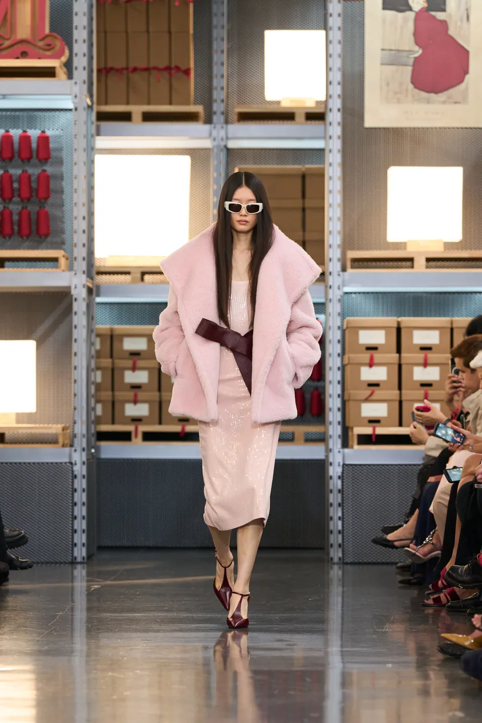 Max Mara Resort 2027 in Shanghai Was Ian Griffiths’ Cultural Test 17
