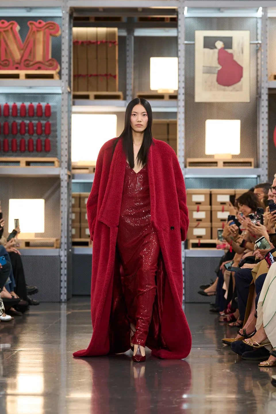 Max Mara Resort 2027 in Shanghai Was Ian Griffiths’ Cultural Test 19