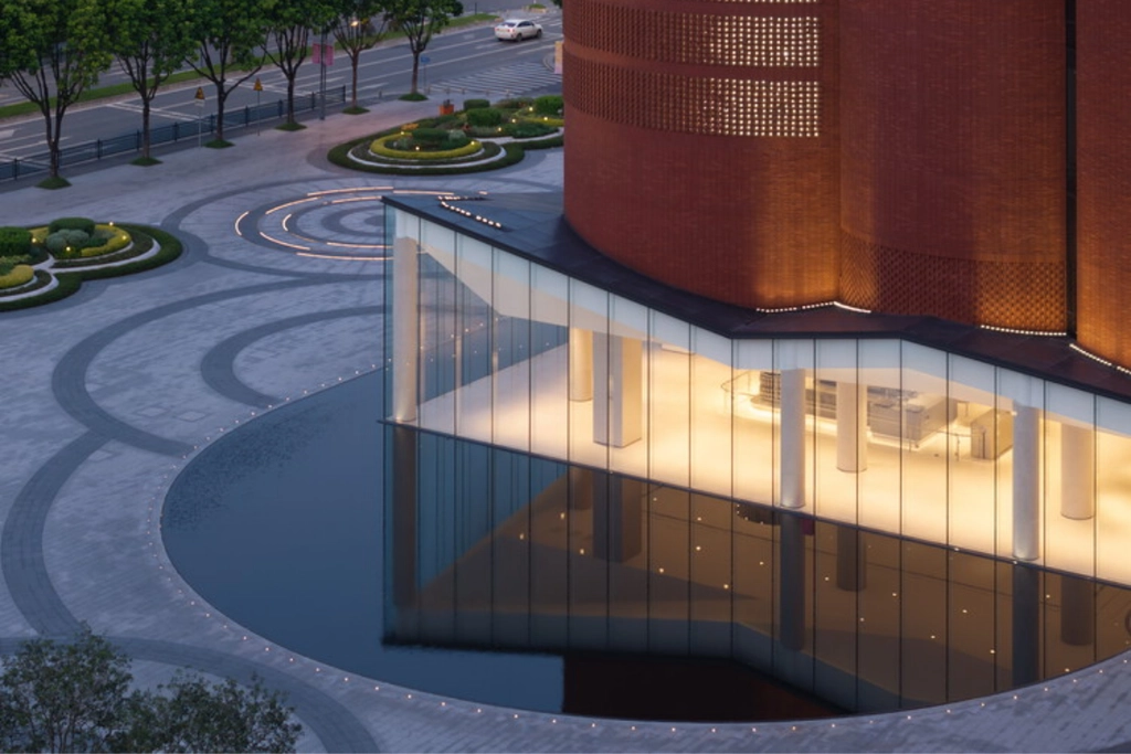 museum luxury art collecting