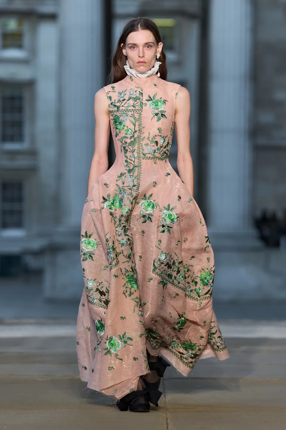 Rococo Style on the Runway 25