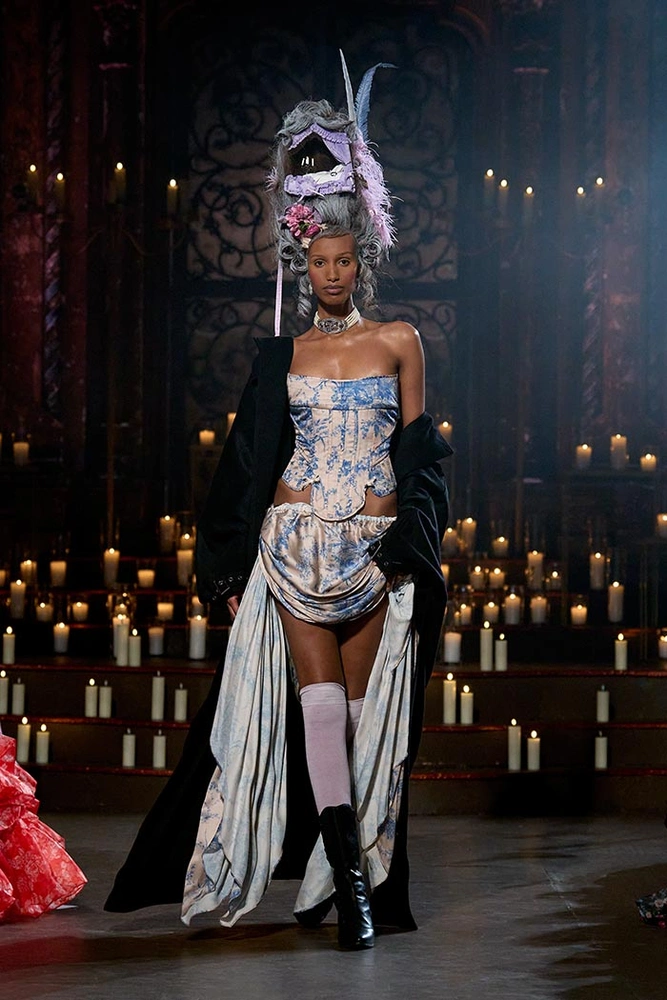 Rococo Style on the Runway 27