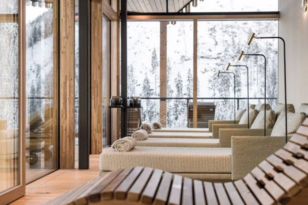 Luxury Wellness Retreats