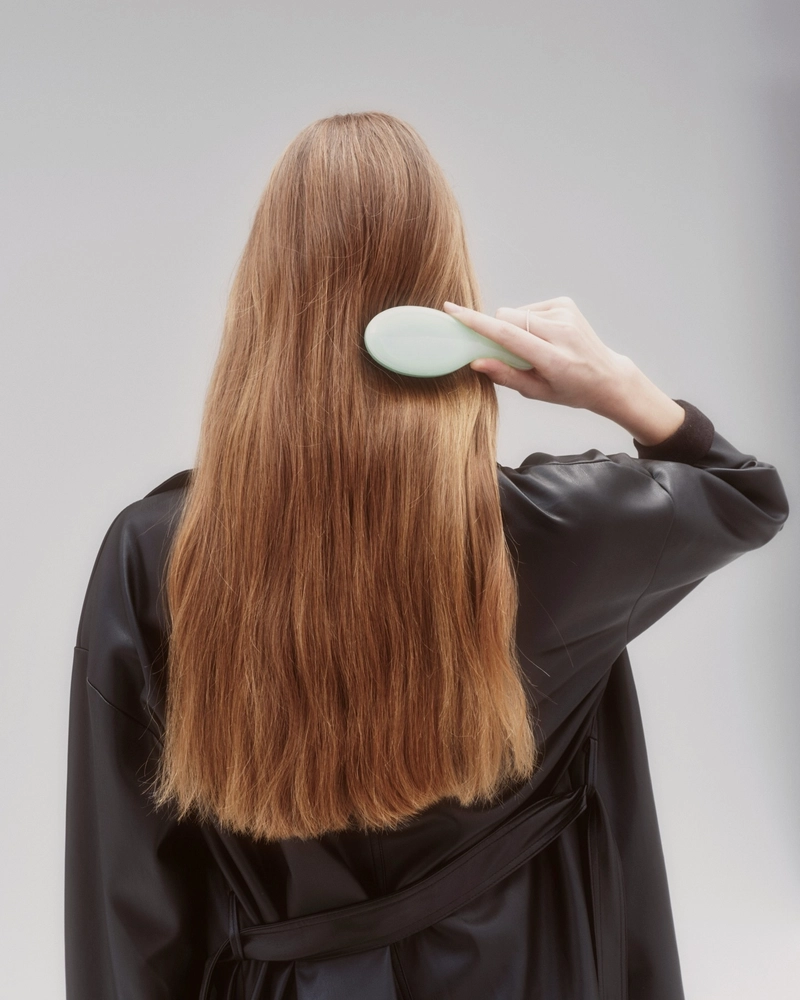 The Luxury Hairbrush Made Scalp Care Bougie