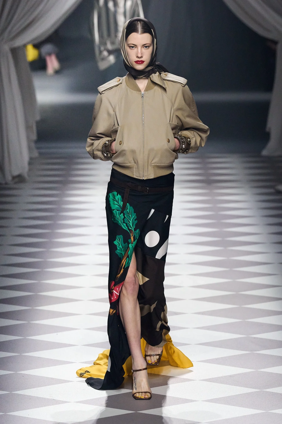 Sunnei Moschino 7