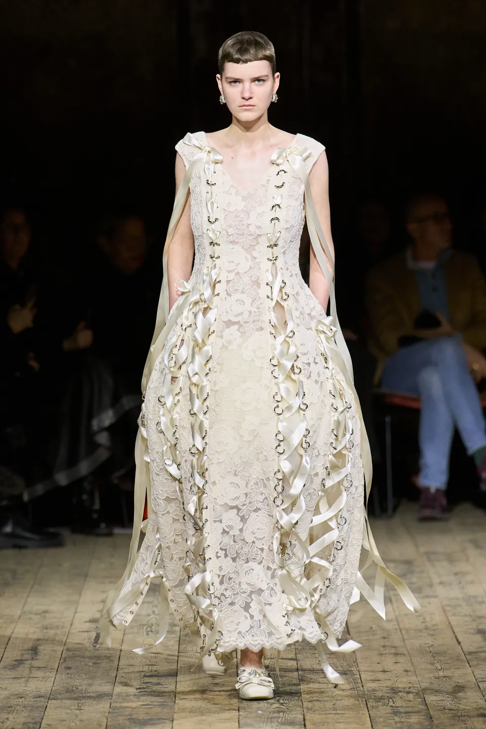 Rococo Revival Brings Drama Back to Dressing 7