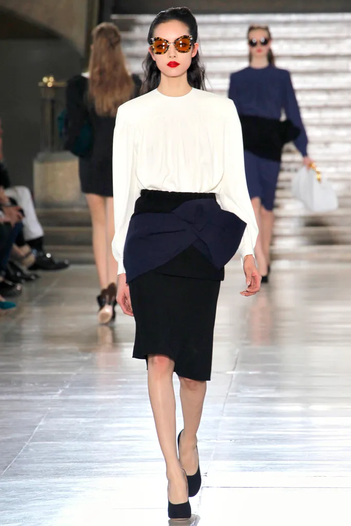 40s style runway 7