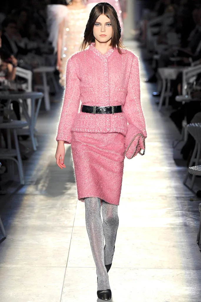 40s style runway 11