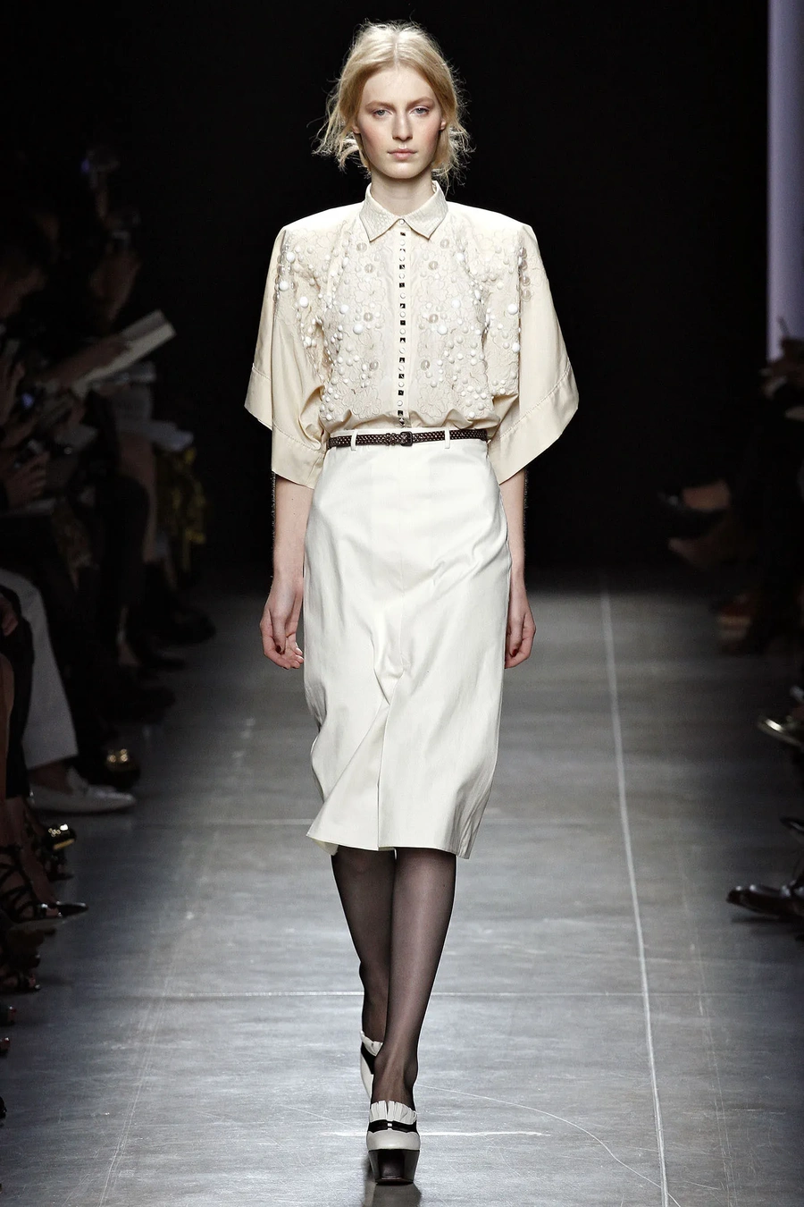 40s style runway 14