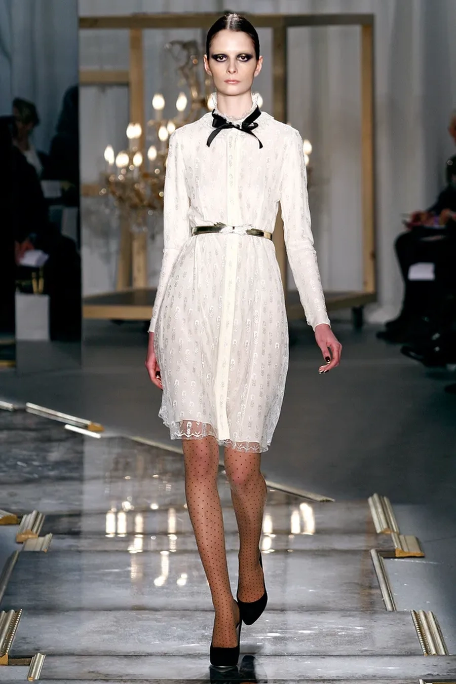 40s style runway d