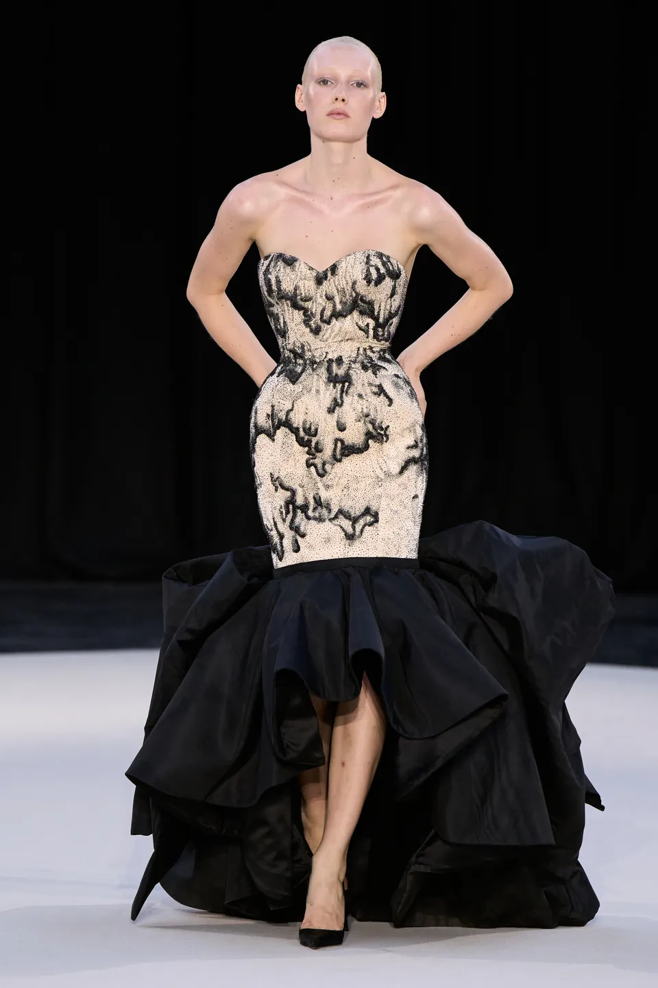 Mohammed Ashi Made the Ghosts Waltz Through Fall 2026 Couture 20