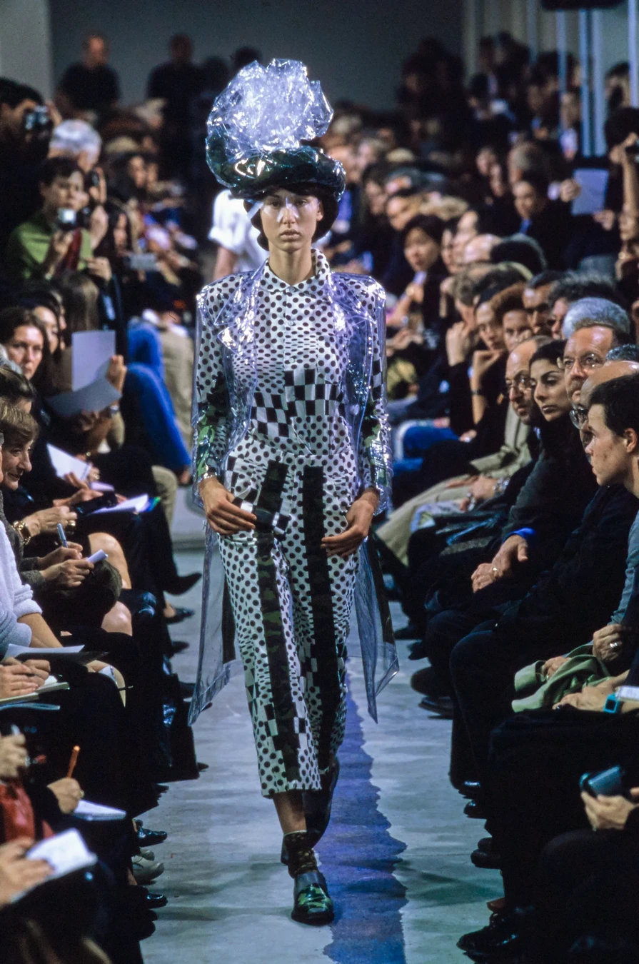 op art style runway 2