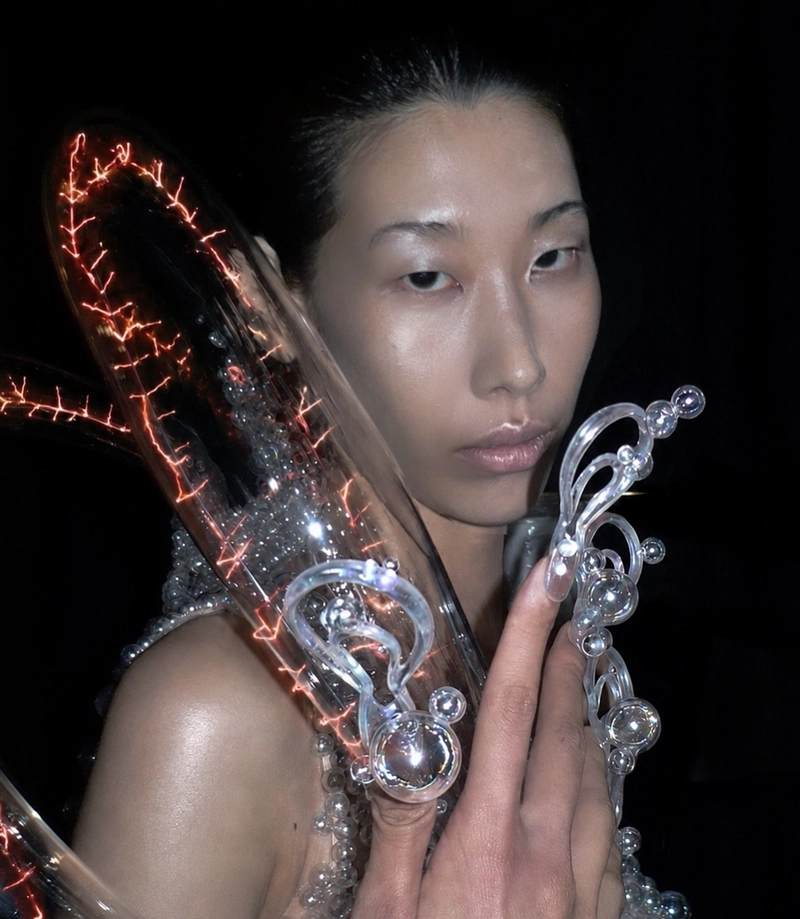 Nail Looks From Iris van Herpen Fall 2026 Show Explained 10