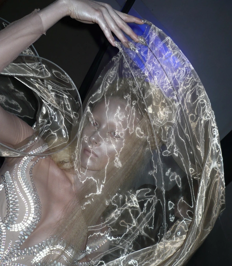 Nail Looks From Iris van Herpen Fall 2026 Show Explained 14