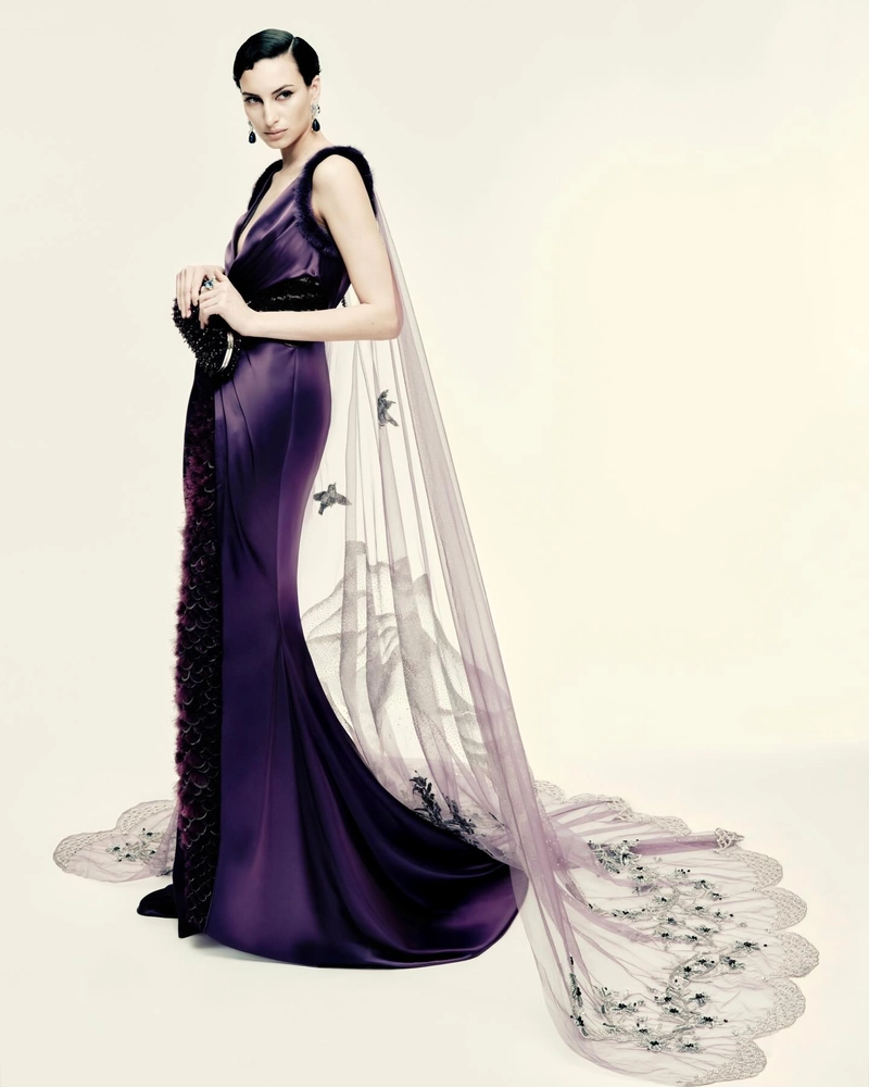 Who Answers When a Haute Couture Guest House Vanishes? 5