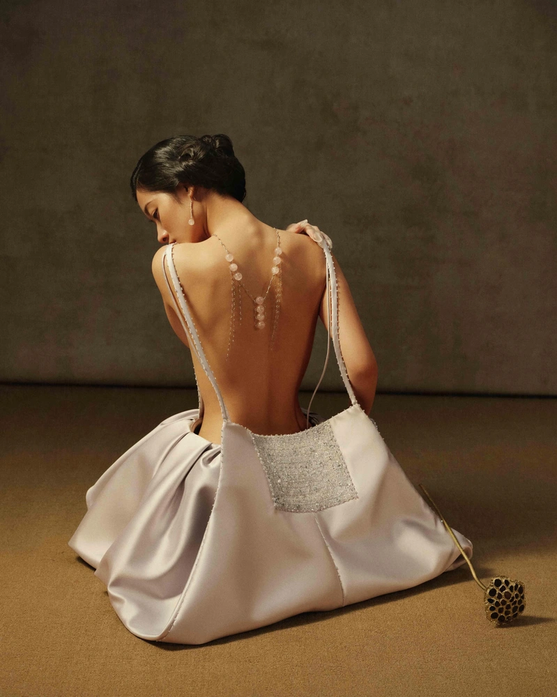 Who Answers When a Haute Couture Guest House Vanishes? 14