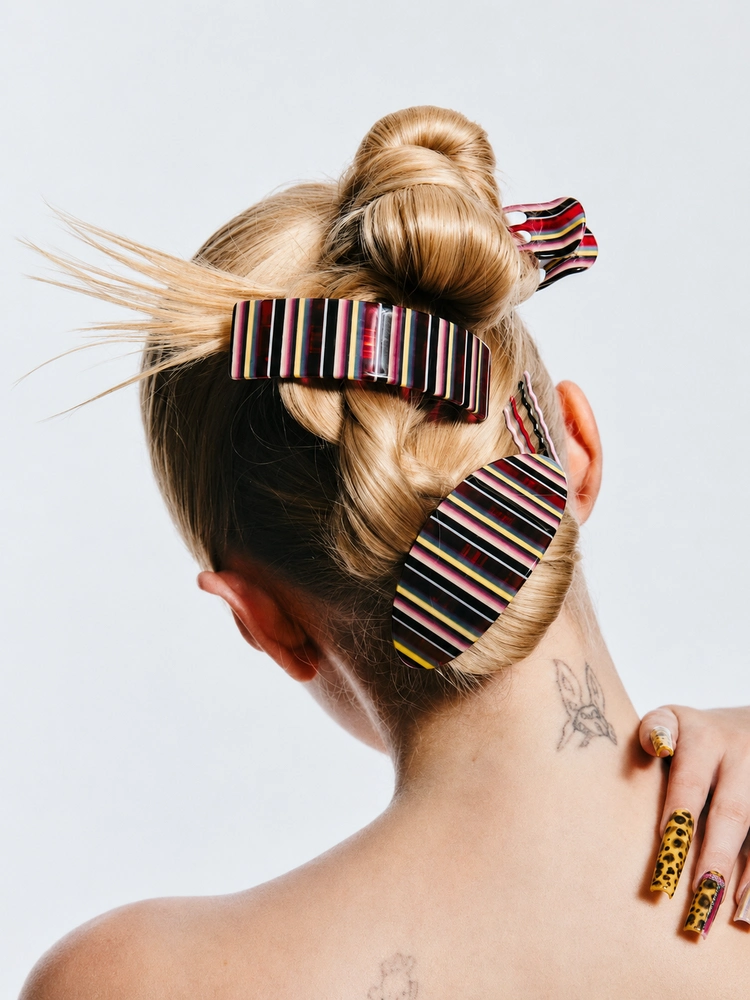 Let Summer Hair Accessories Do the Flirting 0