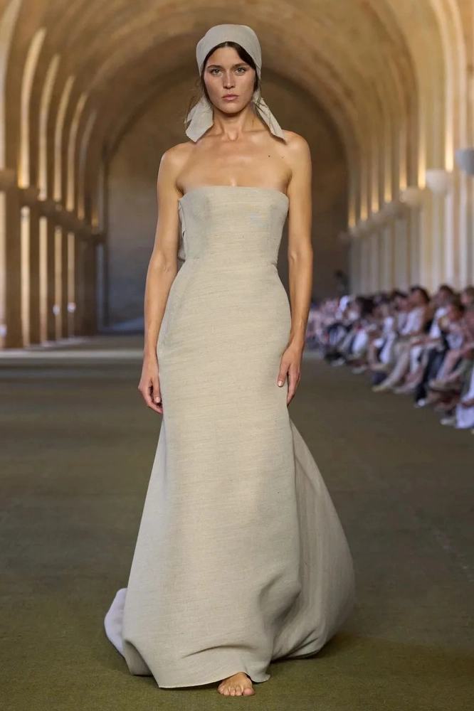 Linen Trend Is Dressing for a Hotter World 0