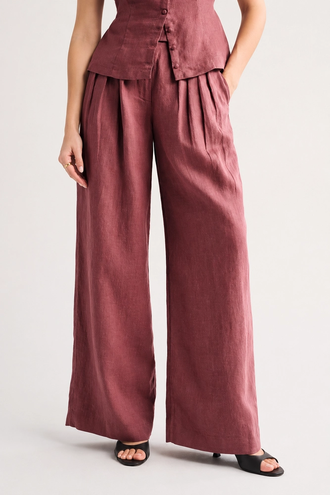 Linen Trend Is Dressing for a Hotter World 2