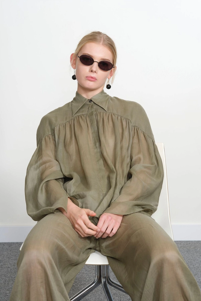 Linen Trend Is Dressing for a Hotter World 6