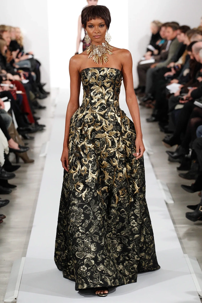 Brocade Fabric: A Regal Tapestry of Power and Tradition 16