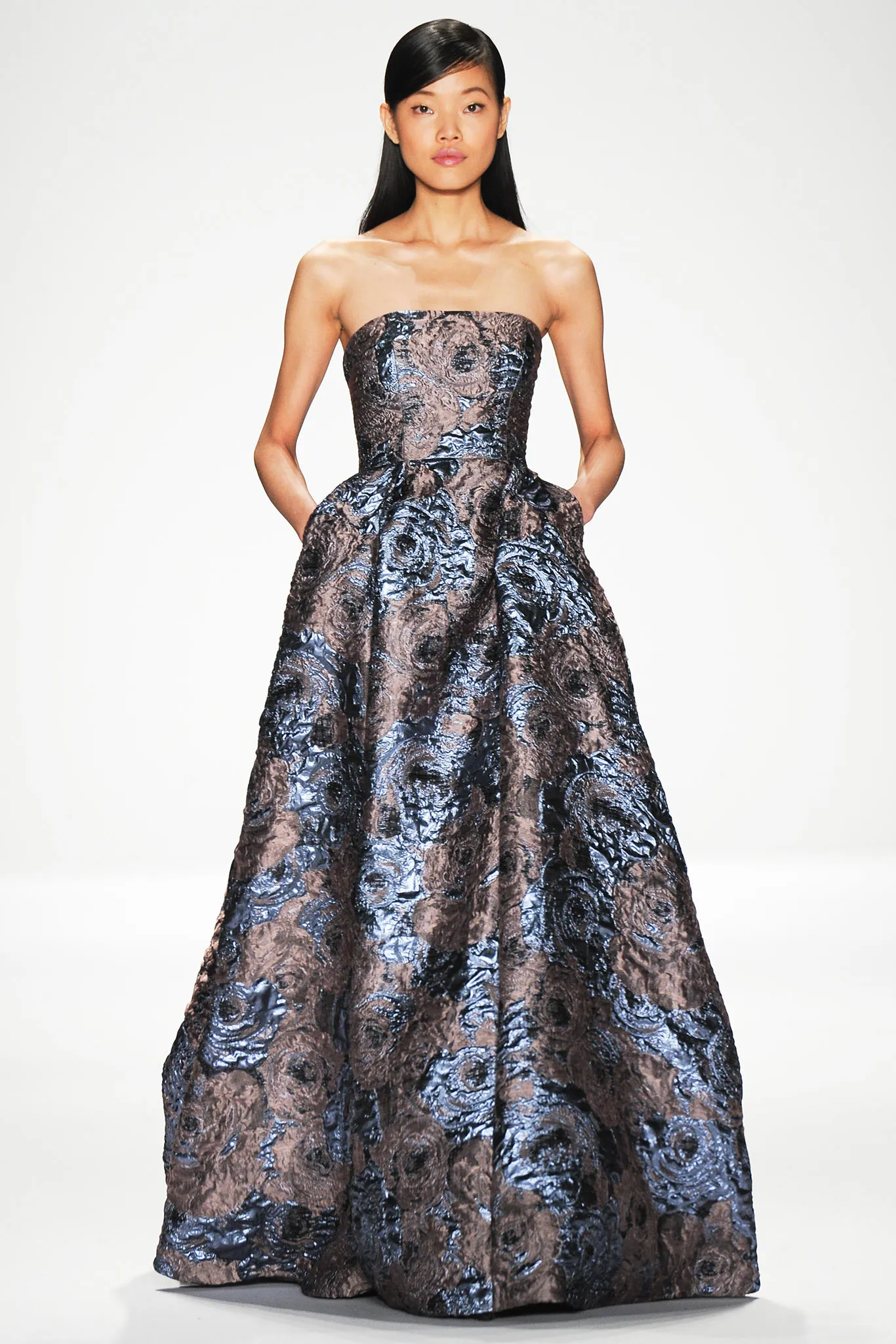 Brocade Fabric: A Regal Tapestry of Power and Tradition 26