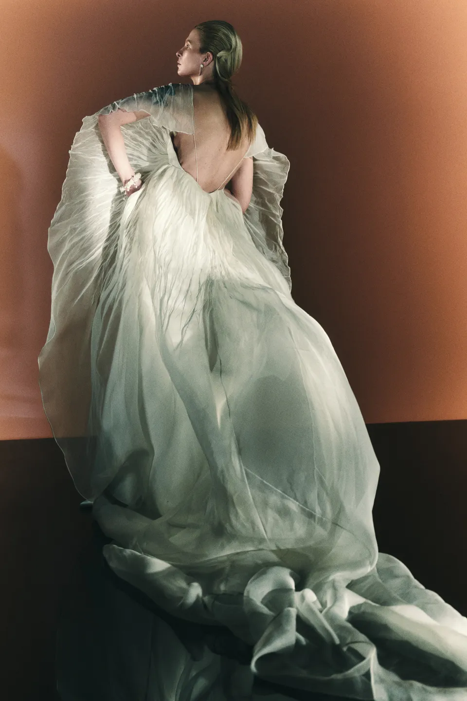 Organza Fabric: Floating Between Air and Radiance 1