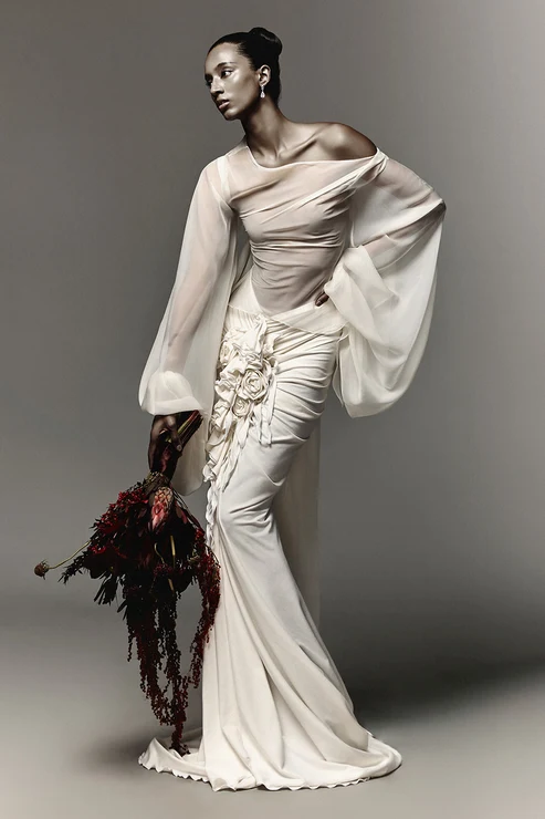 Organza Fabric: Floating Between Air and Radiance 42