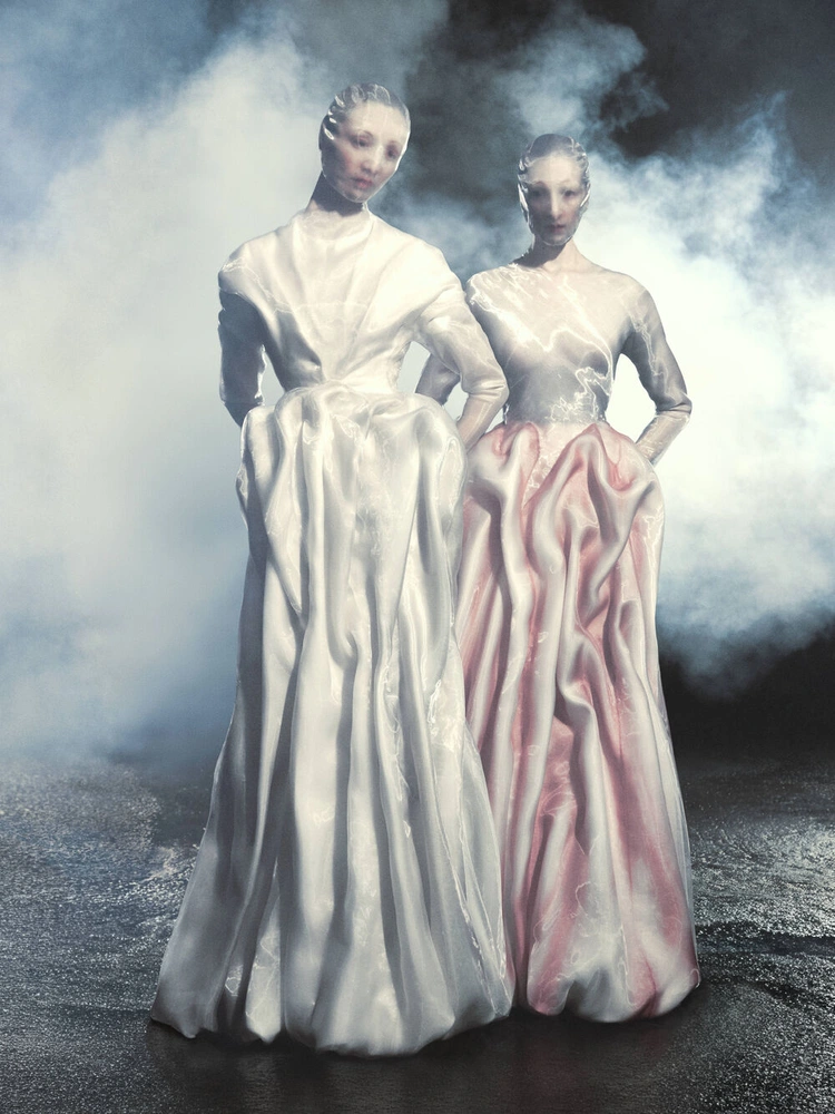 Organza Fabric: Floating Between Air and Radiance 43
