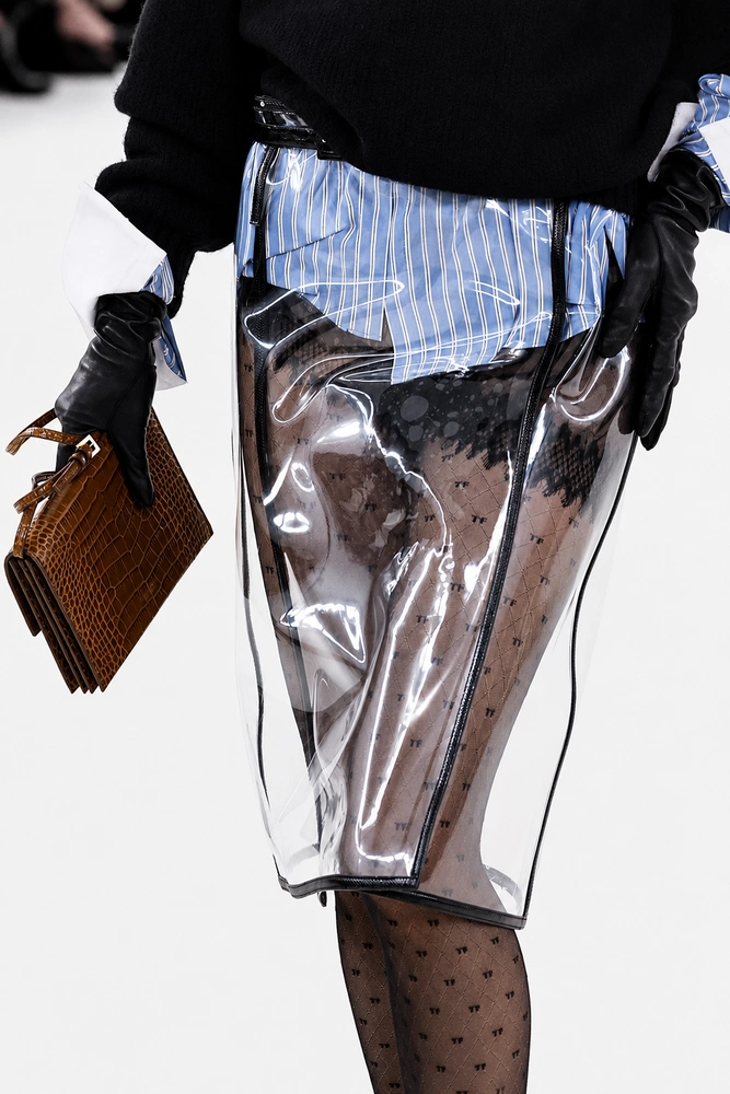 Transparent Fashion Beneath the Pouring Rain 1