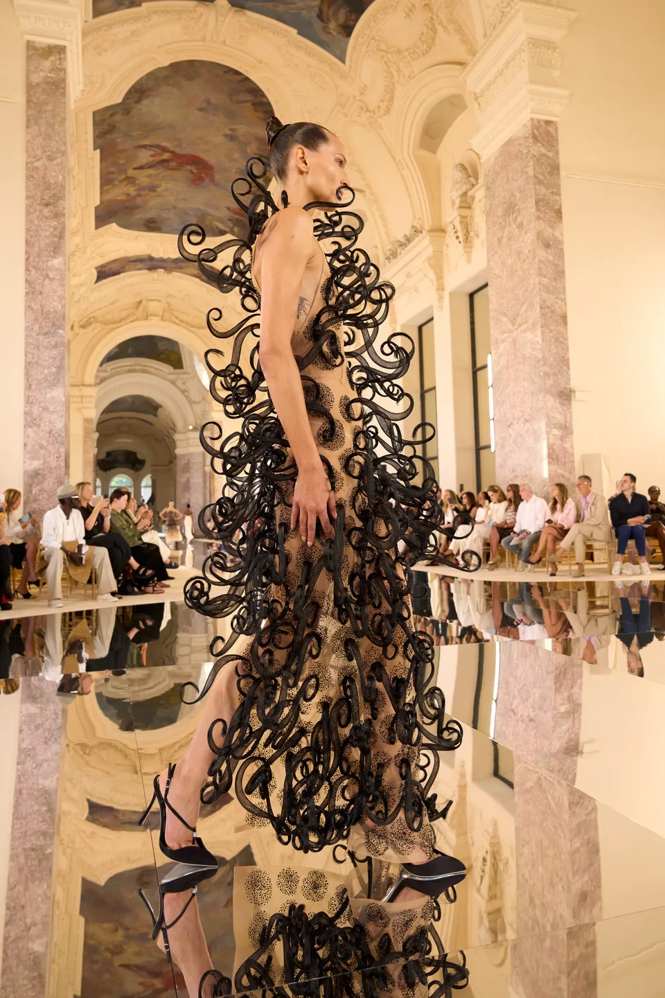 Schiaparelli Fall 2026 Couture 2