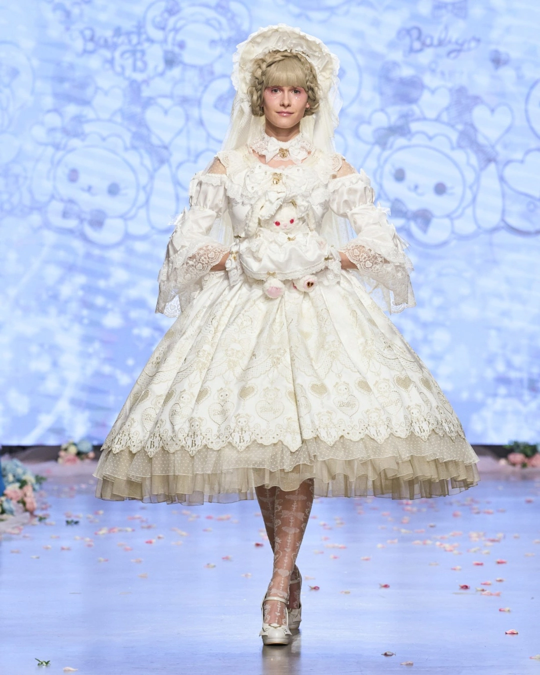lolita style runway