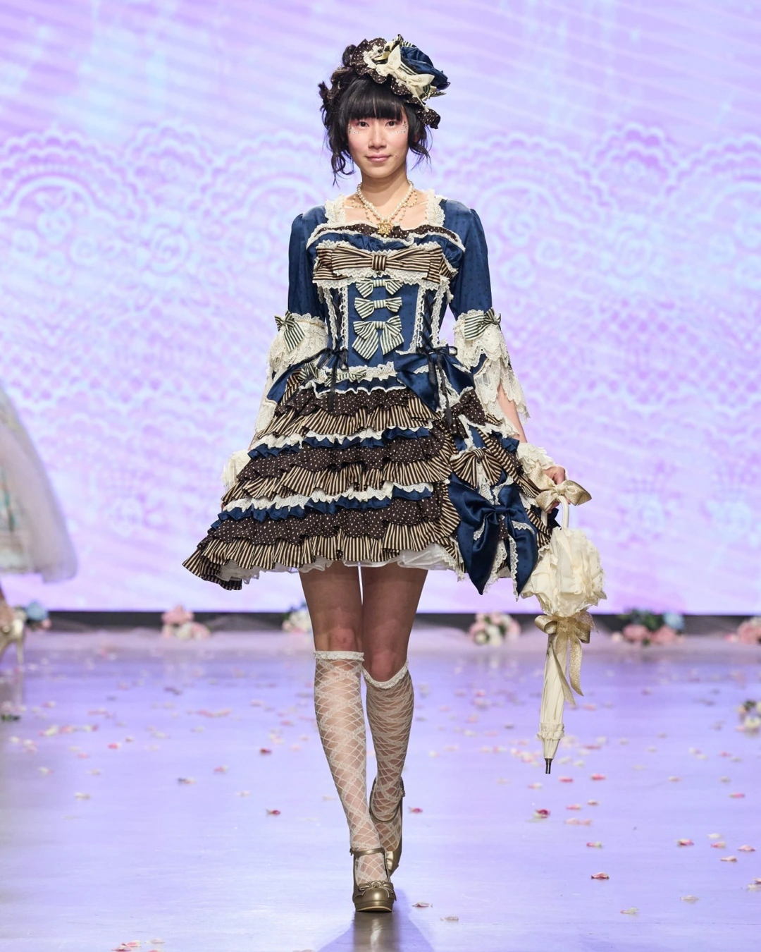 lolita style runway 3