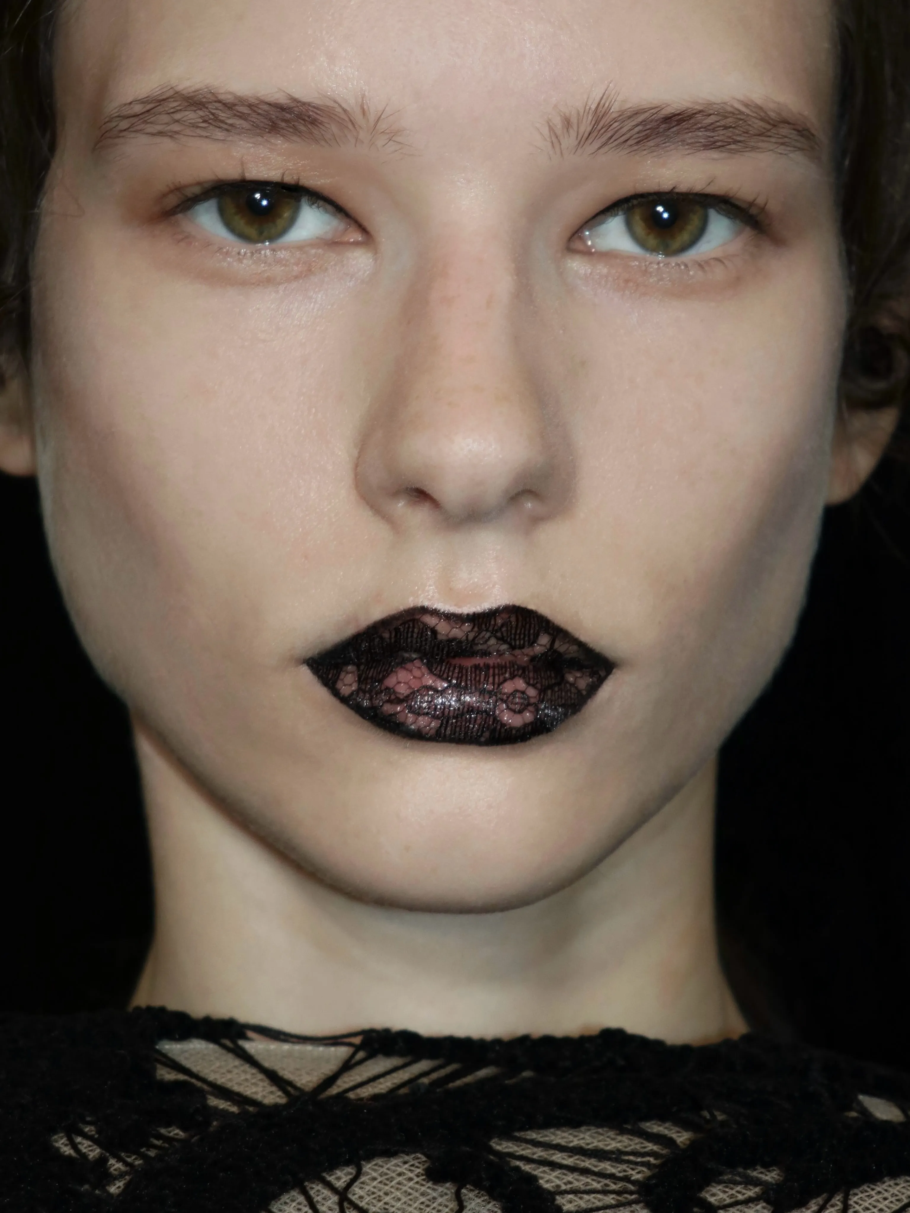 Haute Couture Fall 2026 Makeup Lace-textured lips by Thomas de Kluyver for the Jean Paul Gaultier Fall/Winter 2026 Haute Couture collection