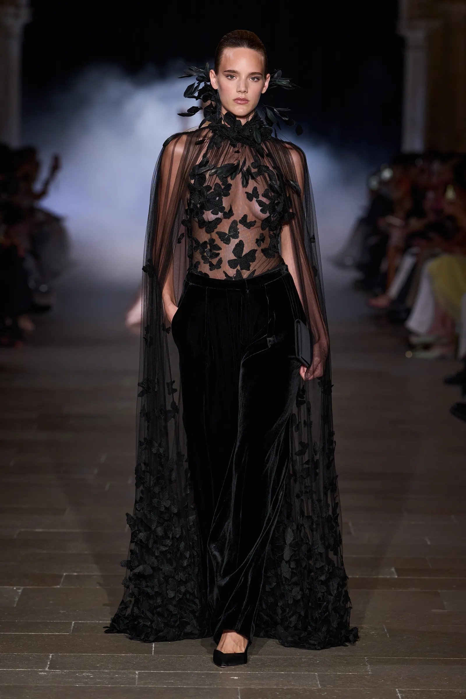 Wind Wants Pre-Fall Capes With a Life of Their Own 9