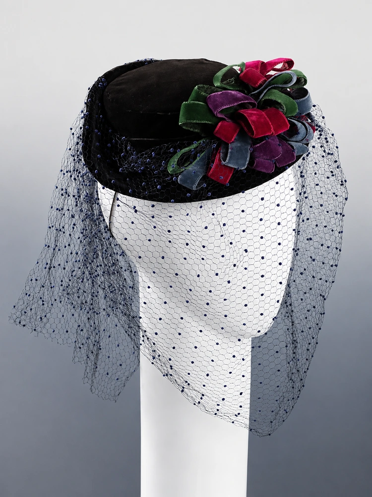 Is It Vintage, Archive or Antique Fashion? 5