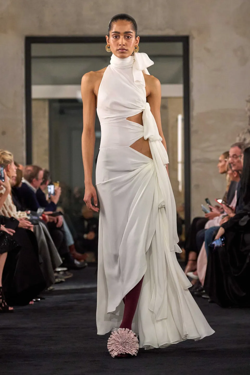 Ancient Greek Style: The Fold That Summoned Goddesses 43