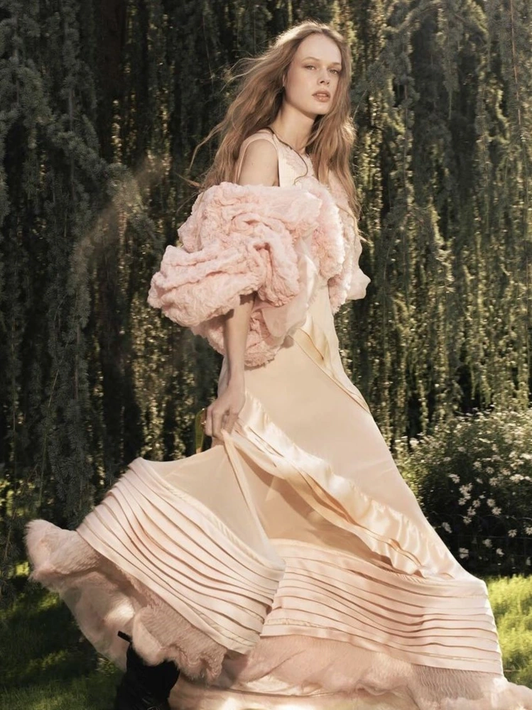 Chiffon Fabric: Inside Its Weightless World 7