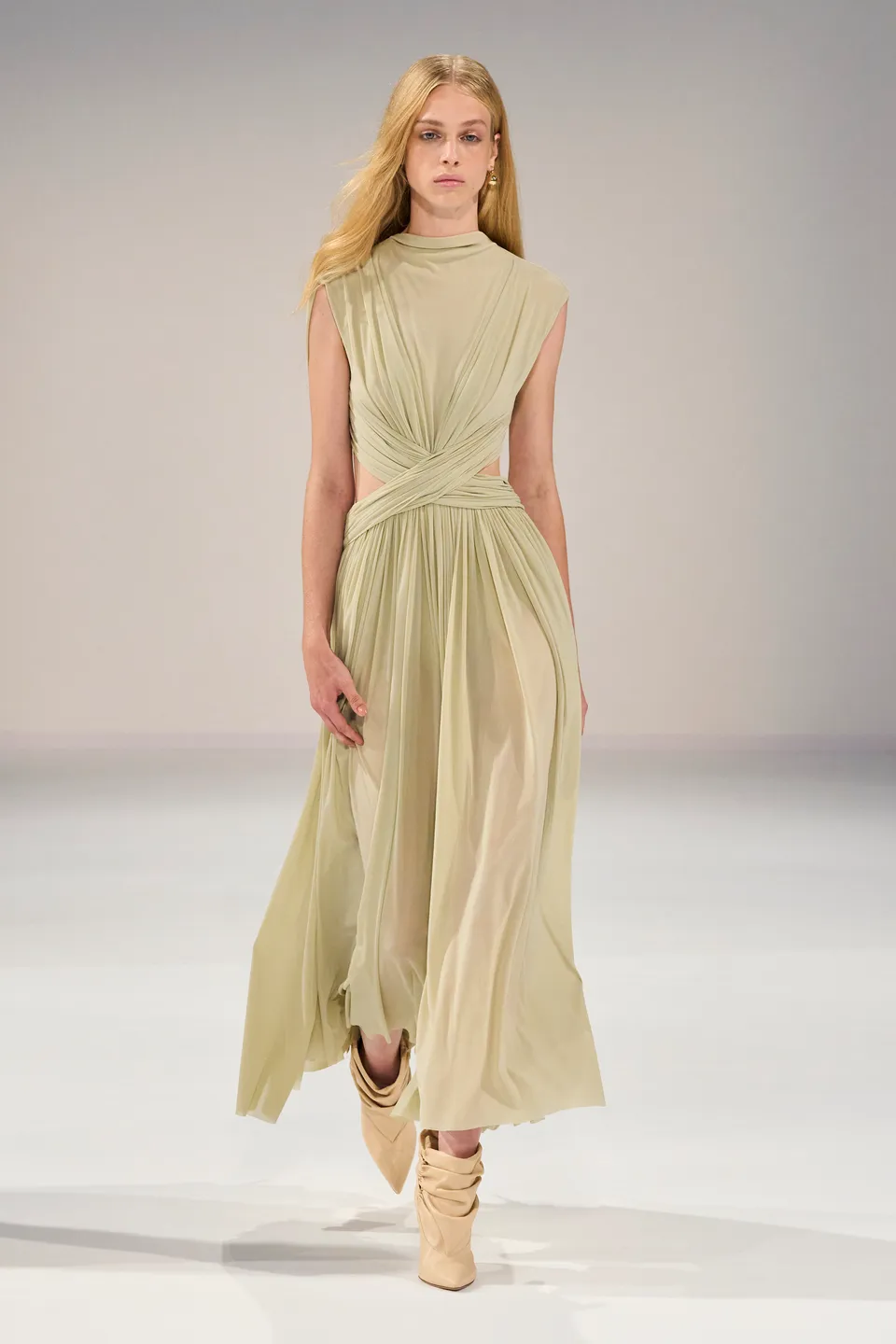 Chiffon Fabric: Inside Its Weightless World 25