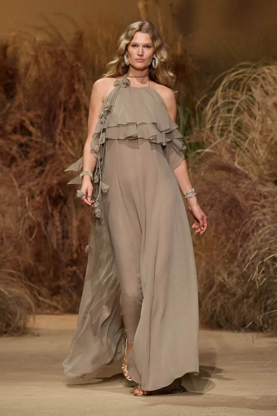 Chiffon Fabric: Inside Its Weightless World 28