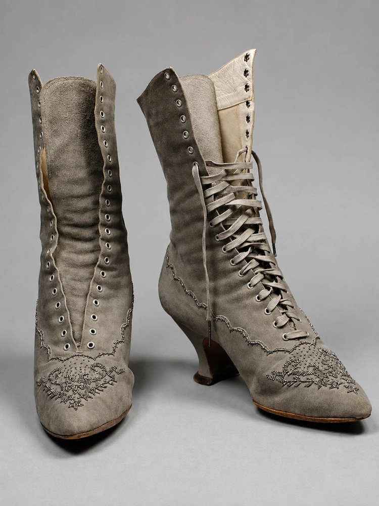 Suede Fabric: From Ancient Hide to Runway 14