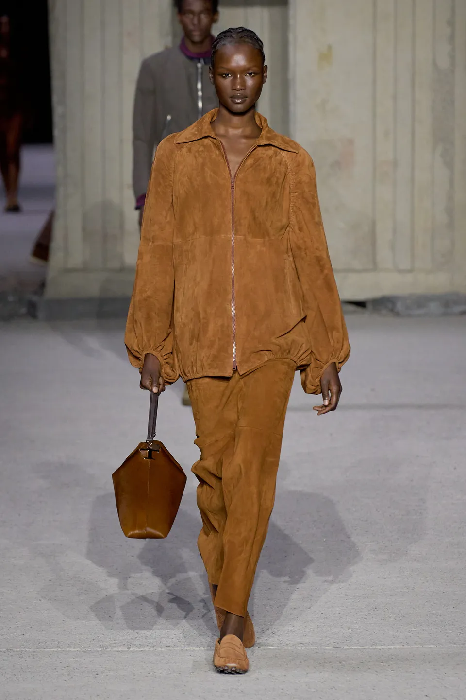 Suede Fabric: From Ancient Hide to Runway 17