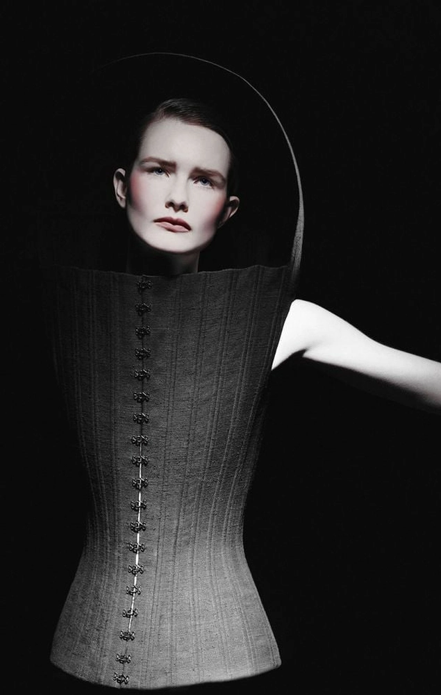 Olivier Theyskens: The Gothic Prodigy Who Recast Paris 8