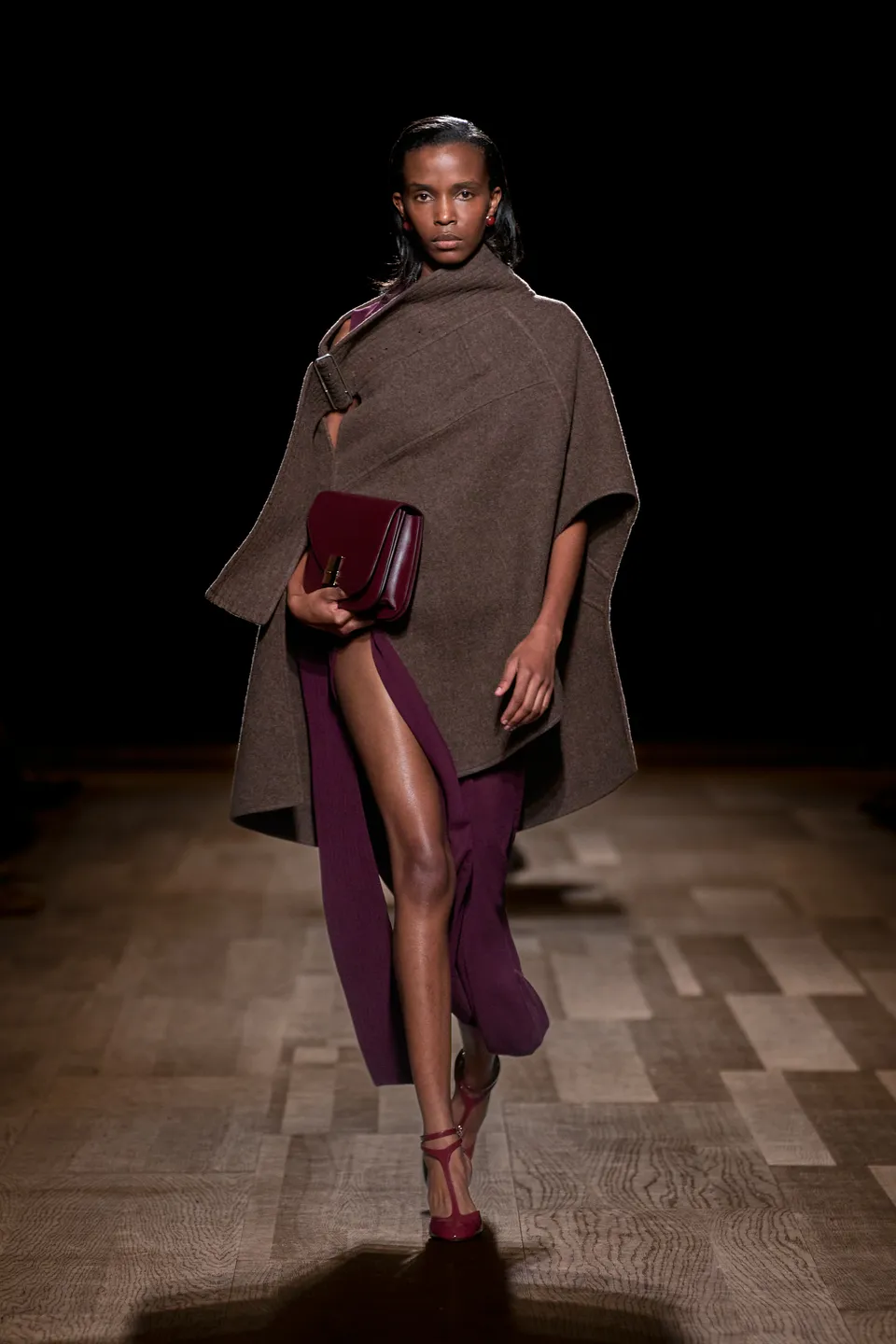 Cashmere Fabric: Luxury Begins Beneath a Goat’s Fur 20