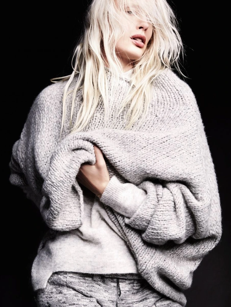 Cashmere Fabric: Luxury Begins Beneath a Goat’s Fur 28