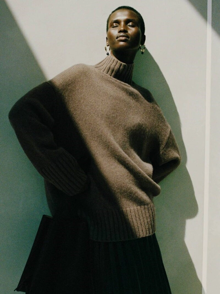 Cashmere Fabric: Luxury Begins Beneath a Goat’s Fur 29