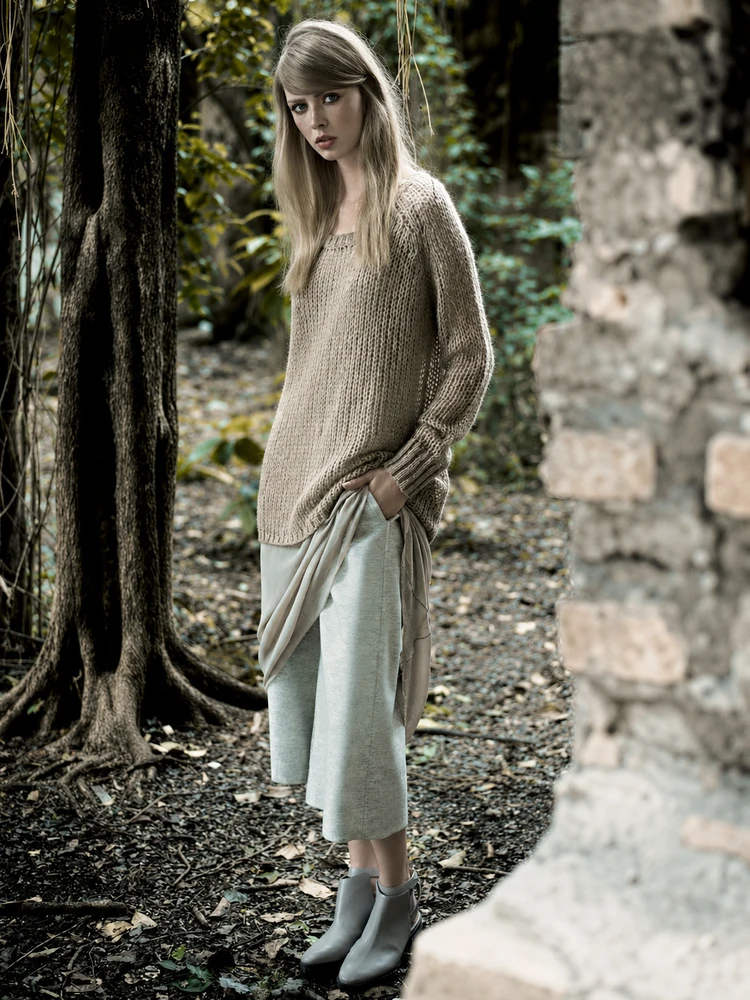 Cashmere Fabric: Luxury Begins Beneath a Goat’s Fur 32