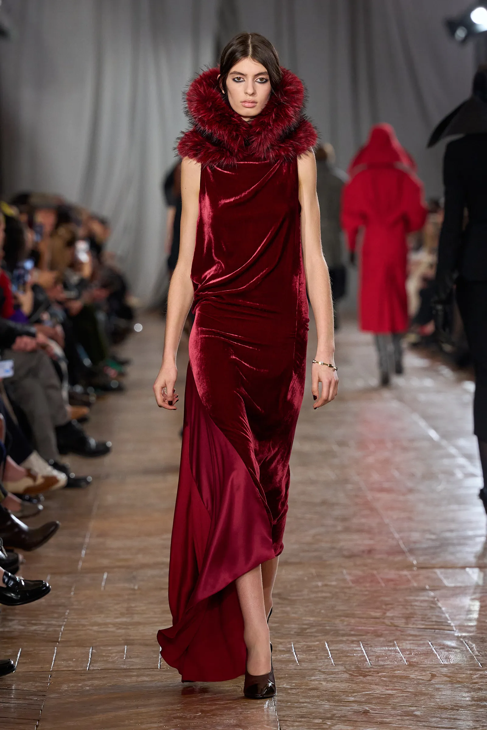 Column Dress Trend Feels Like Sunlight Letting Go 12