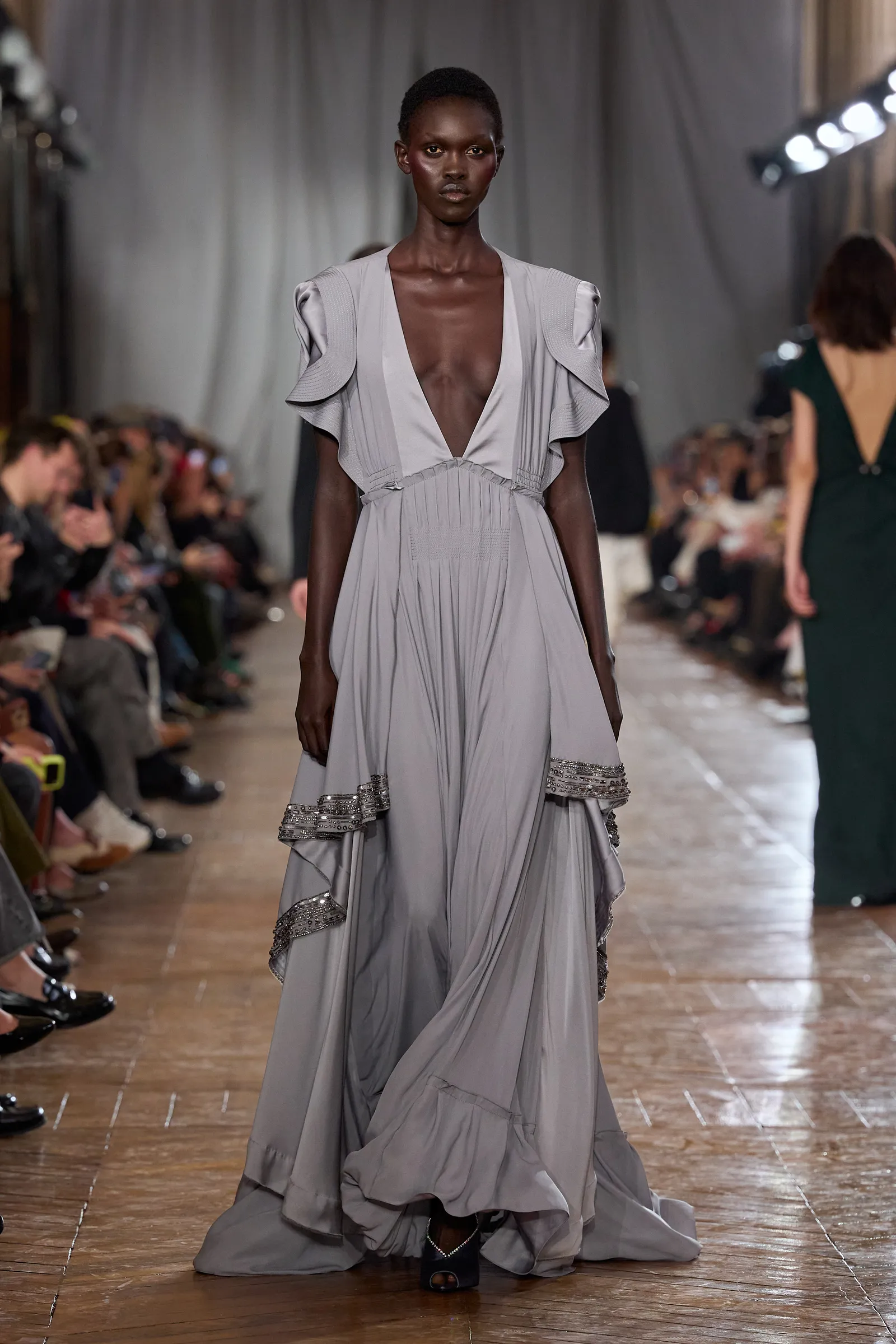 Dressing the Hopeless Romantic in Light 7