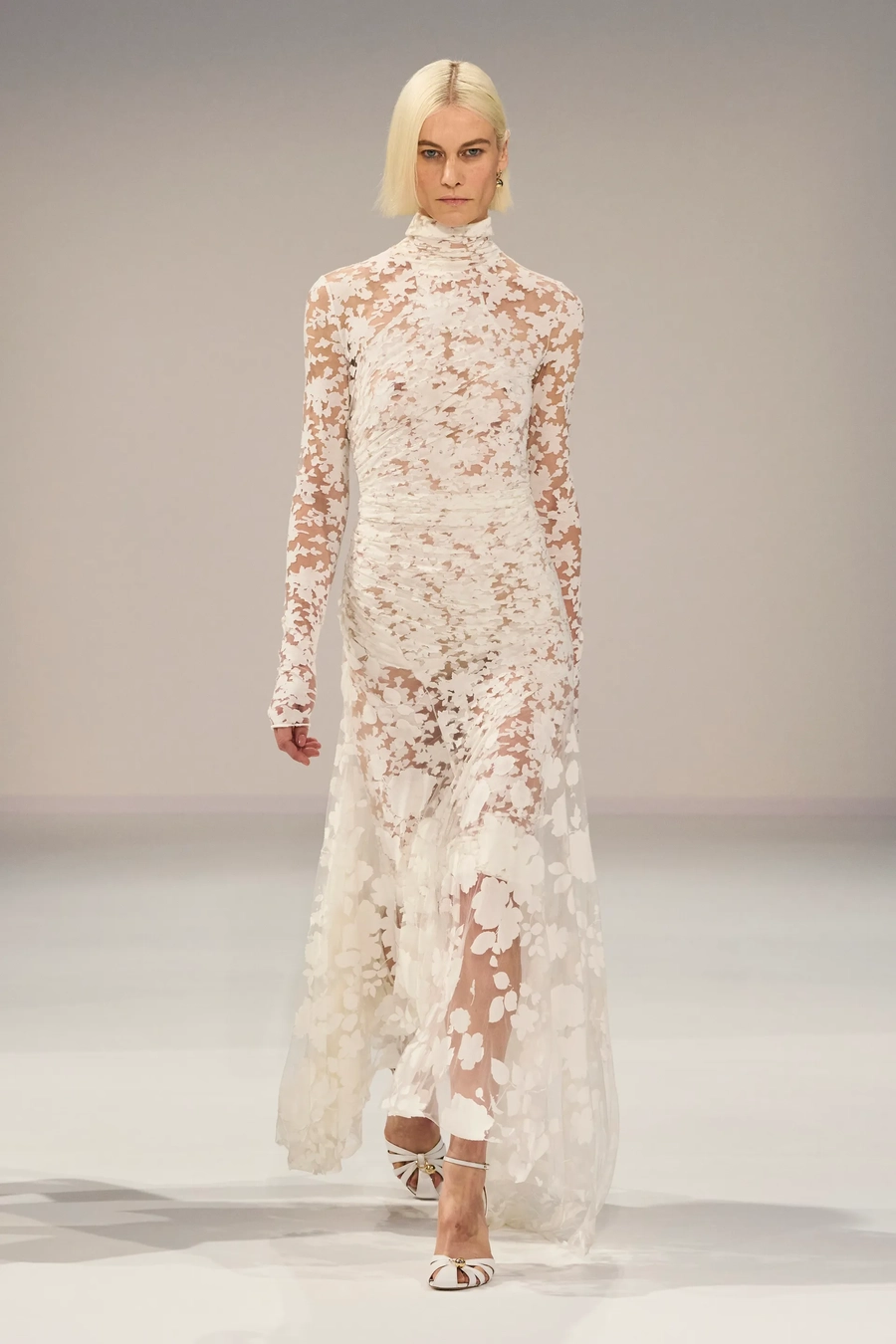 lace fabric runway 8
